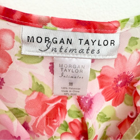 Morgan Taylor Intimates Pink Floral Capri Pajama Set - Picture 4 of 5